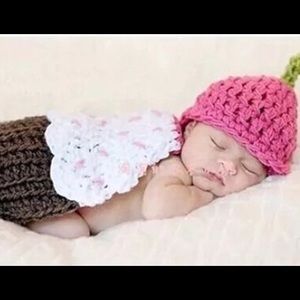 Crochet baby outfit