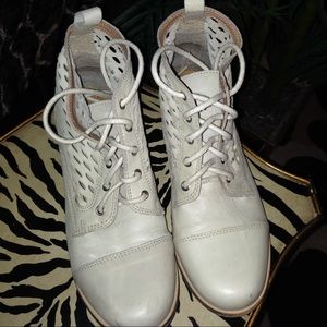 Womens Ankle Boots SALE-2 DAYS ONLY!! PRICE FIRM!