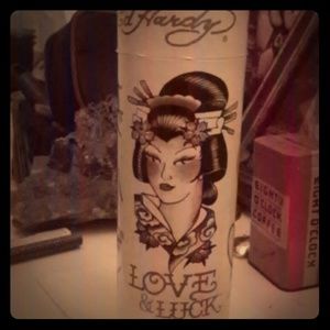 Ed Hardy EAU DE PARFUM