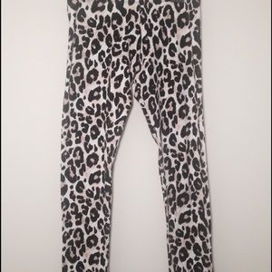 Brand New Comfy Cheetah Print Leggings