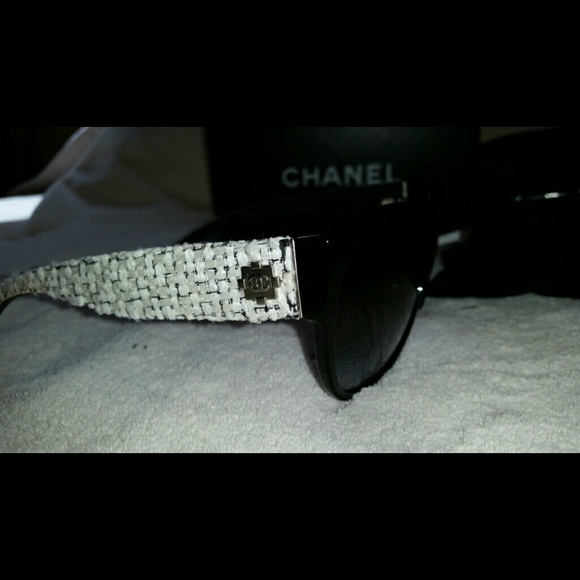 Chanel Sunglasses main image 4