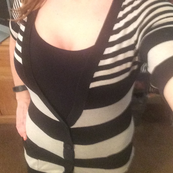 SOLD IN BUNDLE! - Picture 3 of 3