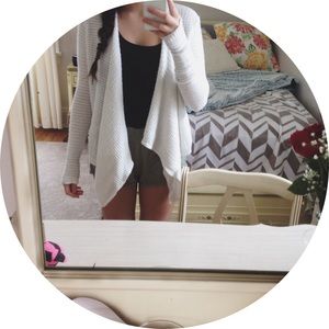 BRANDY MELVILLE IVORY CARDIGAN