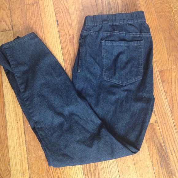 Dark Rinse Jeggings NWOT
