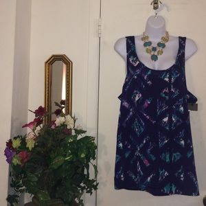 🎉REDUCED 🎉 NEW Blue Watercolor Top💐