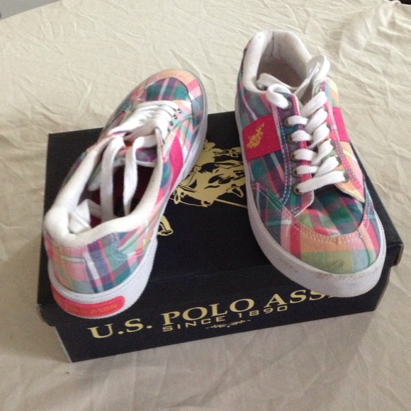 Ladies sz 6.5 U.S. Polo Assn pastel plaid sneakers - Picture 3 of 4