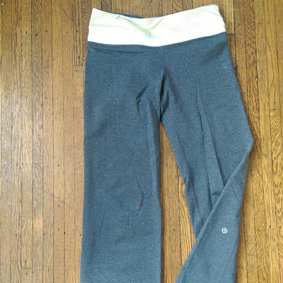 Lululemon yoga pants