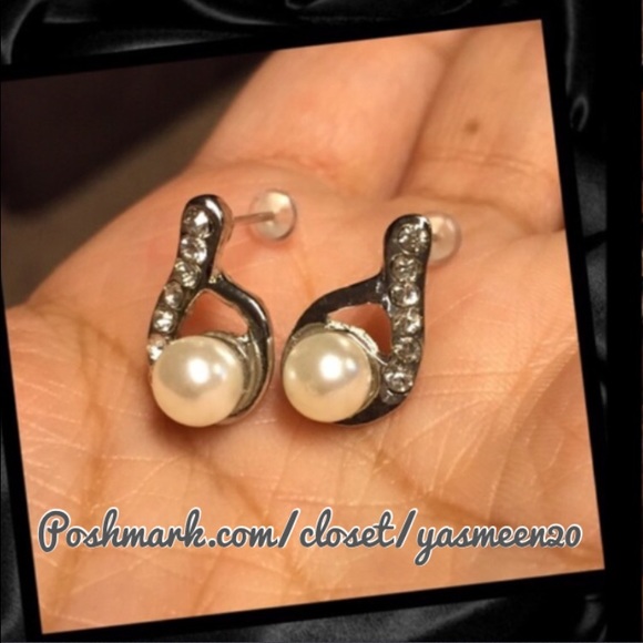 Tear drop/pearl earrings - Picture 2 of 2