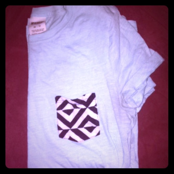 VS PINK XS pocket tee