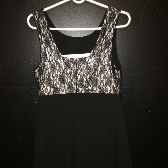 Black summer dress. - Picture 2 of 2