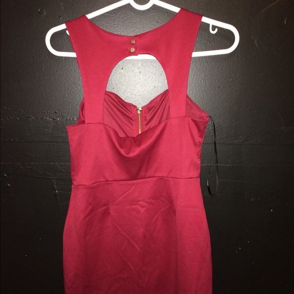 Burgundy Cocktail Dress. - Picture 2 of 2