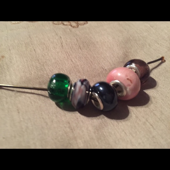 Jewelry that goes on pandora bracelets