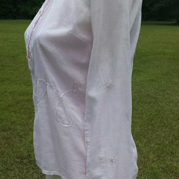 Semi-Sheer Long Sleeve Cotton Top - Picture 3 of 4