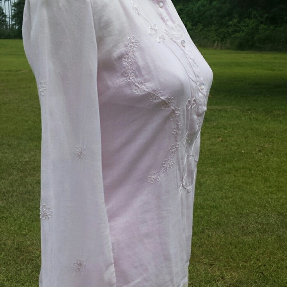 Semi-Sheer Long Sleeve Cotton Top - Picture 4 of 4