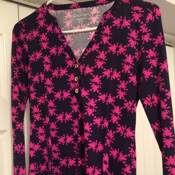 NWOT XS Janelle Top in Bright Navy Get Hoppy print
