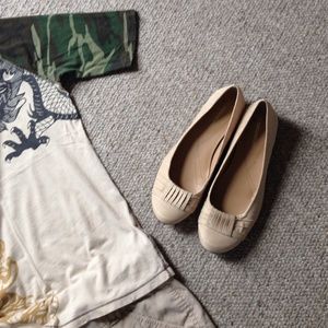 Naturalizer pump sz 8 natural color. NWOT