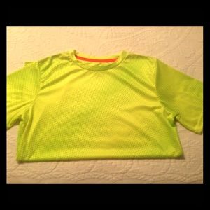 Tek Gear short sleeve outerwear