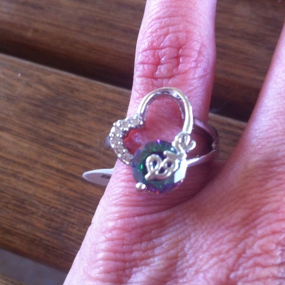 Rainbow and white Topaz ring 💰 - Picture 2 of 4