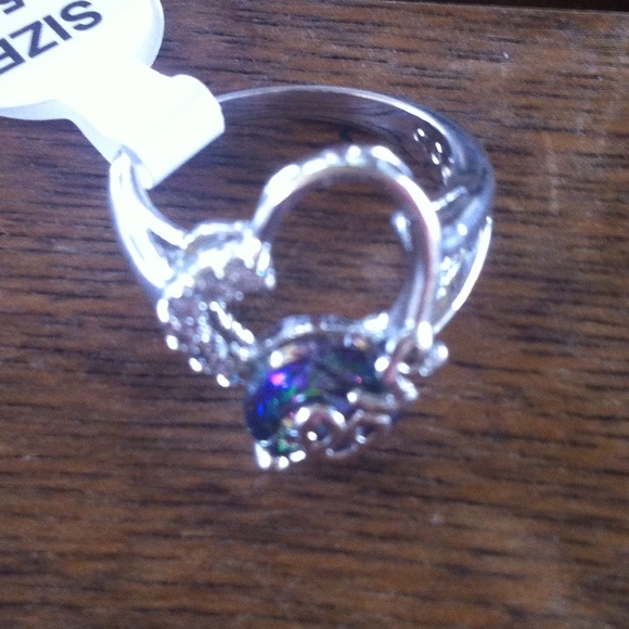 Rainbow and white Topaz ring 💰 - Picture 3 of 4