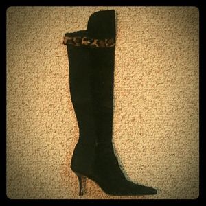 ⭐HP⭐Stuart Weitzman boots