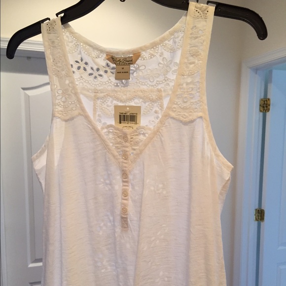 Sleeveless top from Lucky