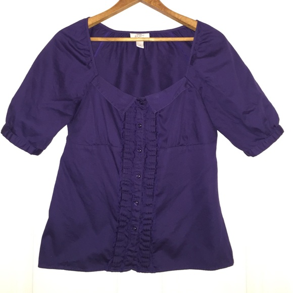 Adorable purple button-up for the office or out!