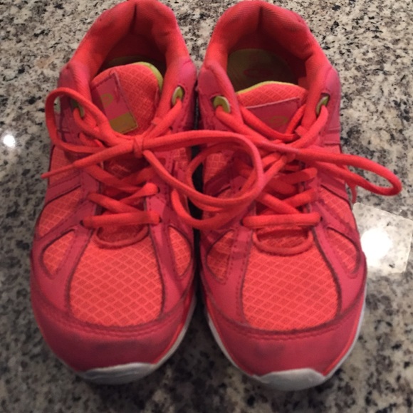 Women's running shoes