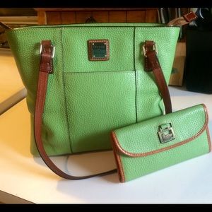 Dooney and bourke lime green purse bag & wallet