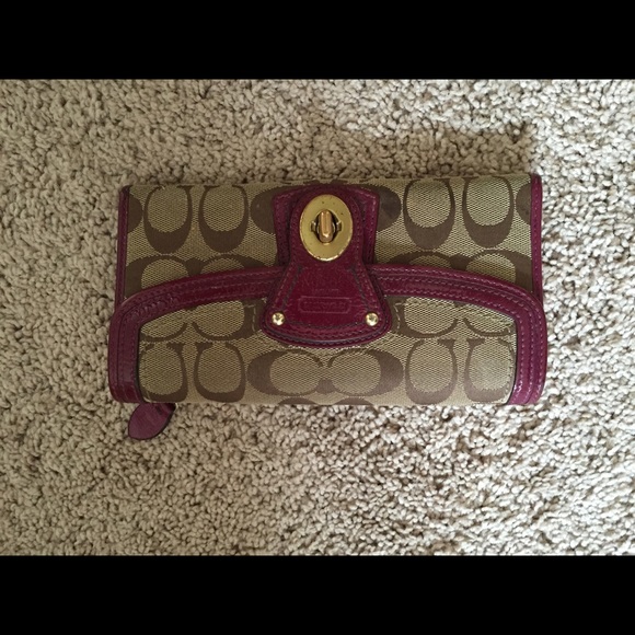 Coach wallet