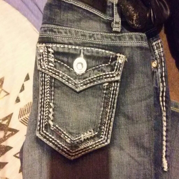 Jeans - Picture 2 of 4