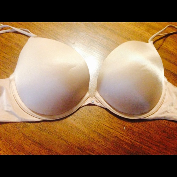 Victoria secrets very sexy push up bra!