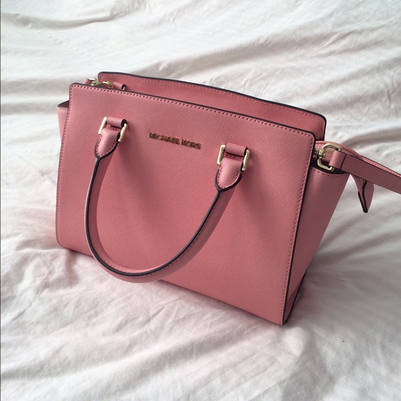 ❌beware of scammers❌Michael Kors Pink Med Selma - Picture 2 of 4