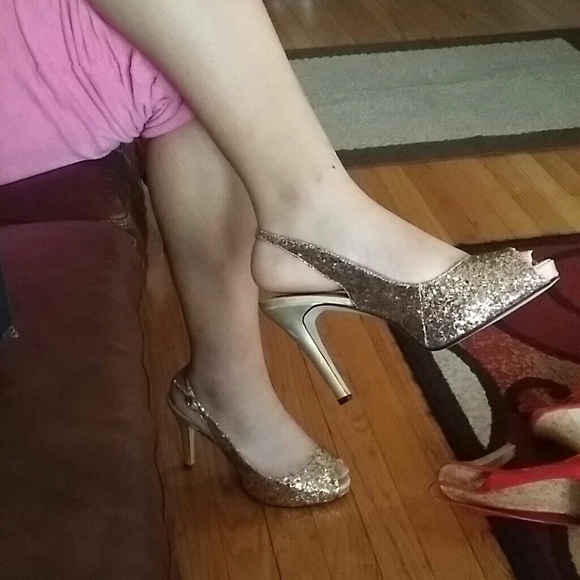 Ladies  there  no place  like Dorthy glitter sling