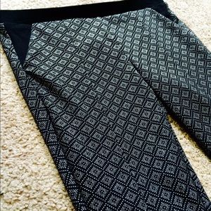 Black and Silver Patterned Leggings