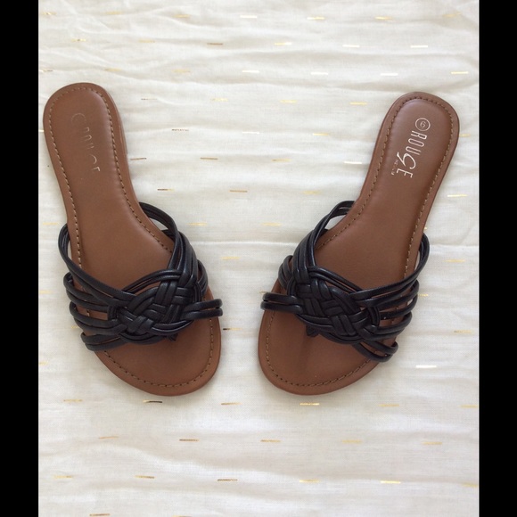 Black thong sandals w/ front weave detail