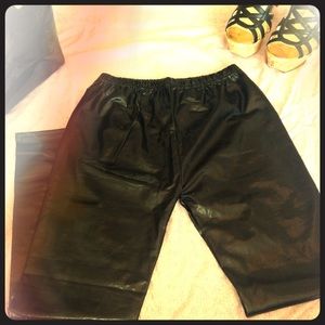 SHINY BLACK PANTS💥