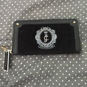 Juicy Couture Zip Wallet