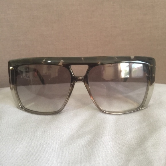 Price is firm. No trading. Thank you! - Picture 3 of 4