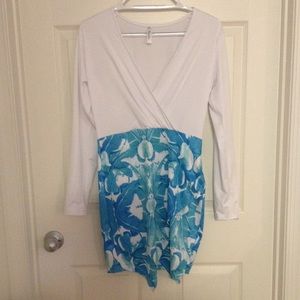 Long sleeved body con dress size large