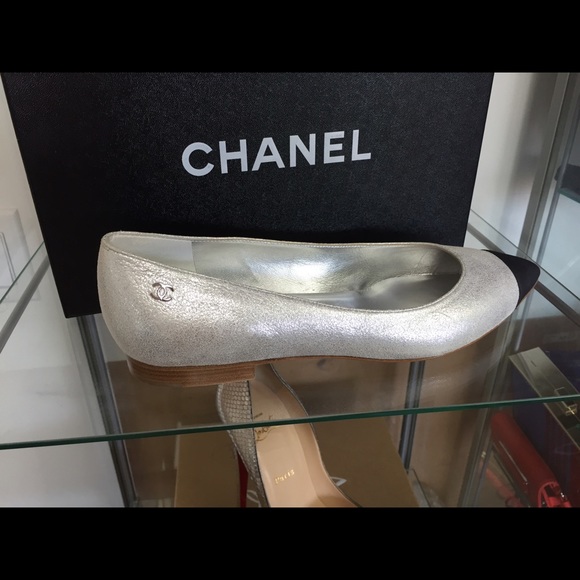 Chanel flat shoes size 38