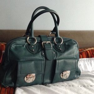 Marc Jacobs 100% Authentic