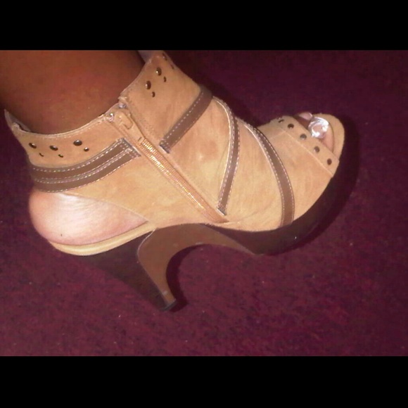 More pics and description later...!!!!!