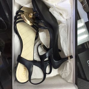 Chanel sandal size 37.5