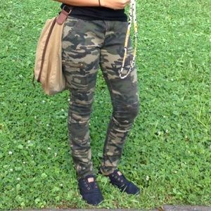 camo jeans