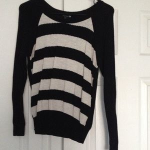 Sweater from forever 21.