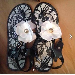 Chinese laundry sandals