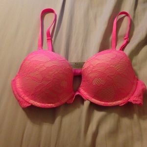 Never Worn Pink VS Bra NWOT