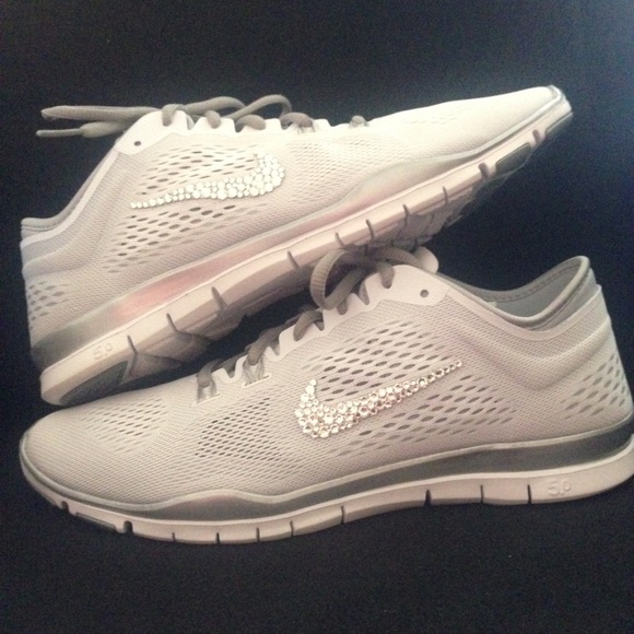 **SOLD*** Bling Nike Free Swarovski - Picture 2 of 4