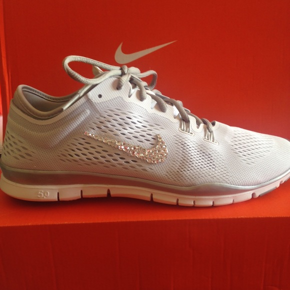 **SOLD*** Bling Nike Free Swarovski - Picture 3 of 4