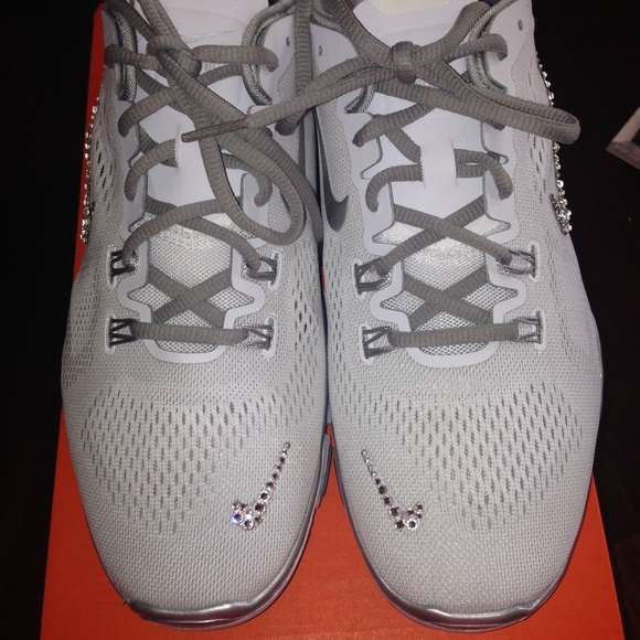 **SOLD*** Bling Nike Free Swarovski - Picture 4 of 4